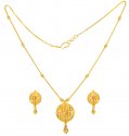 22Kt Gold Two Tone Dokia Set - Click here to buy online - 2,642 only..