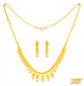 Click here to View - 22 k Gold Traditional Necklace Set  
