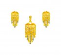 22K Gold Filigree Pendant Set - Click here to buy online - 1,984 only..