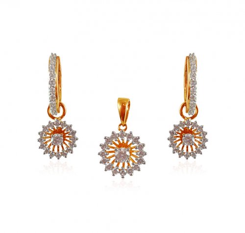 18kt Gold Diamond Pendant Set 