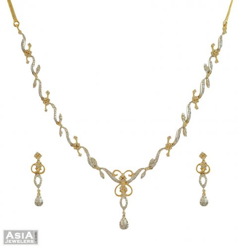 18k Fancy Diamond Necklace Set  