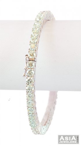 18k White Gold Diamond Bangle  