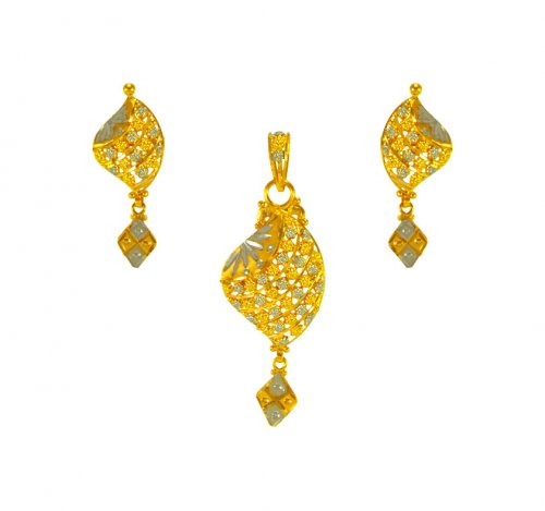 22karat Gold Two Tone  Pendant  Set 