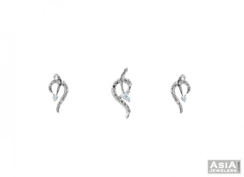14Kt Fancy White Gold Pendant Set  