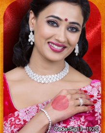 18kt White Gold Diamond Set ( Zaveri Bazaar Signature Collection 2013 )